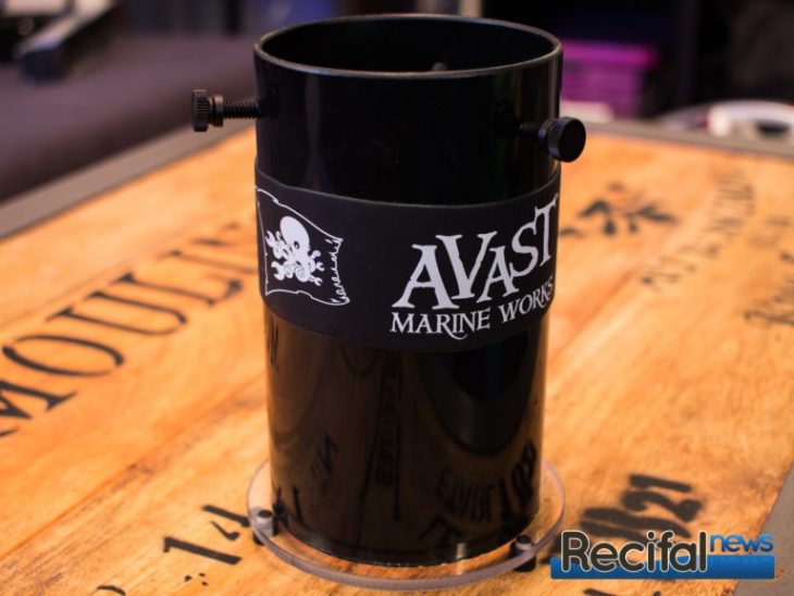 Avast Marine Top-Down Porthole