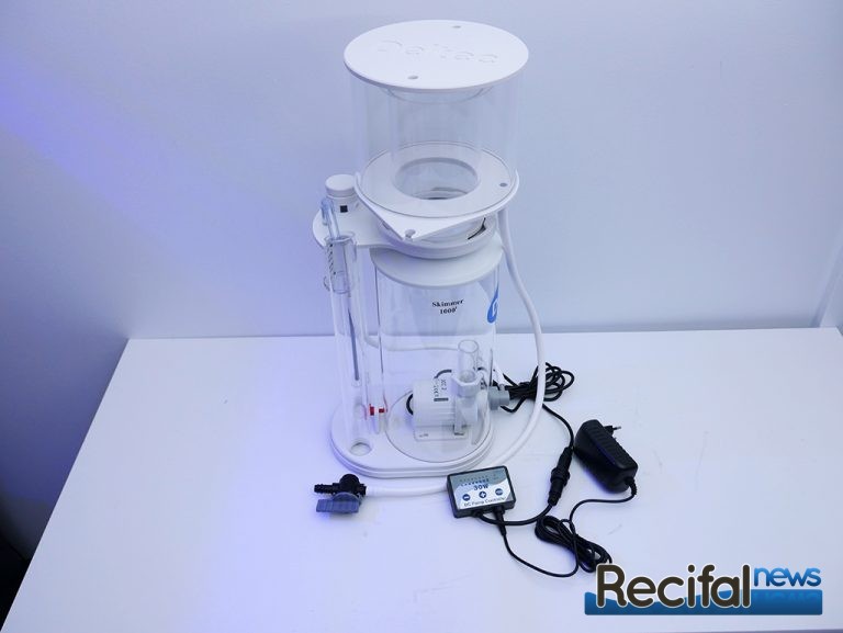 Unboxing écumeur Deltec 1000i - Récifal News