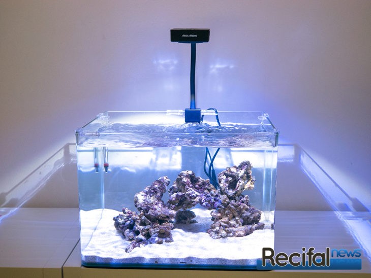 AQUA MEDIC Qube 30 - eclairage led pour aquarium eau de mer