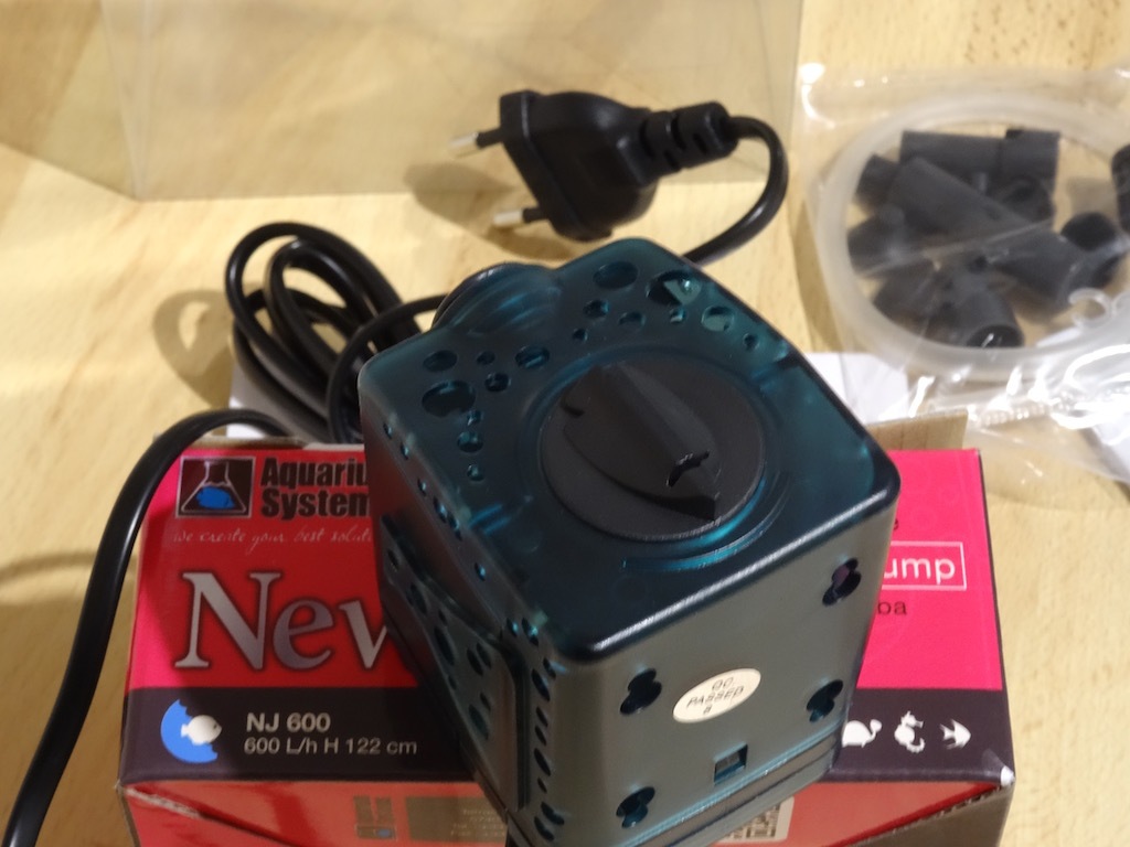 aquarium-systems-newjet-600-img04.jpg