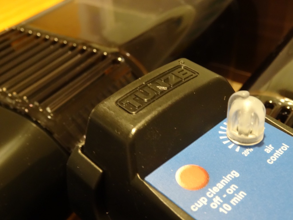 tunze-comline-doc-skimmer-9012-dc-img14.jpg